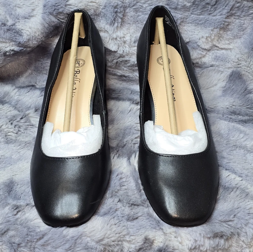 NWB‎ Bella Vita Jillian Block Heel Square Toe Pumps Black Leather Size 7.5